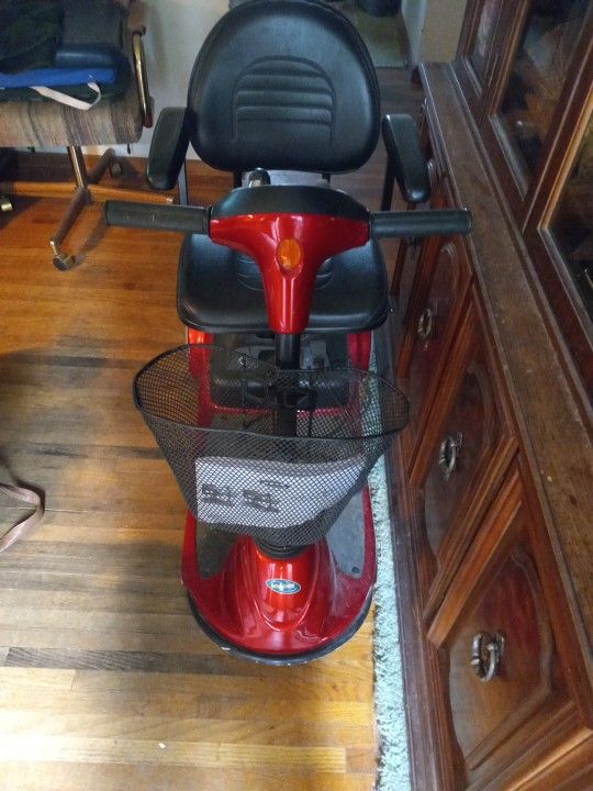 Invacare Scooter 3 Wheel