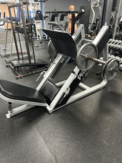 Precor 45 Degree Plate Loaded Leg Press