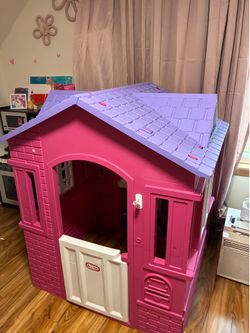 Little tikes pink playhouse
