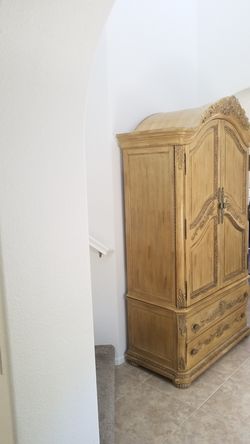 Armoire