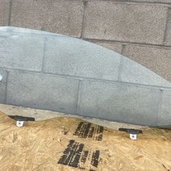 17-20 Mitsubishi Mirage Passenger Front Right Window 