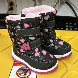 Snow Boots Size 9