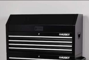 HUSKY TOOL BOX/ CHEST