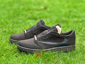 Travis Scott x Air Jordan 1 Low OG Velvet Brown