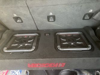 2 kicker l7 subwoofers in kicker shallow box