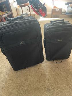 Atlantic 2-Piece Black Luggage Set