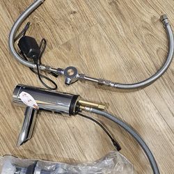 Sloan  Optima Deck Mount Electronic Faucet - Single Hole, Straight Spout, Sensor Activated, Battery Operated, Bathroom Sink Fauc