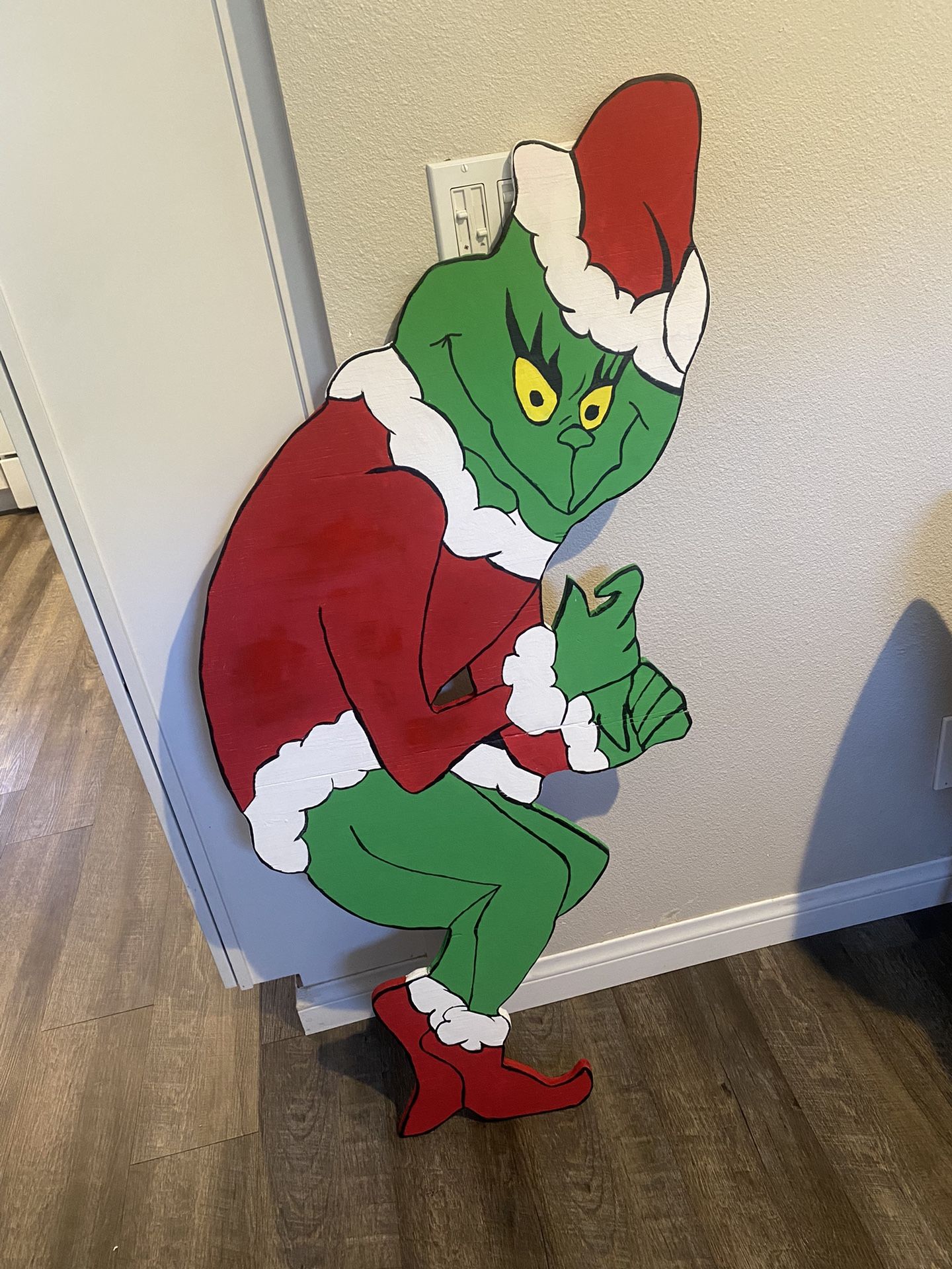 Grinch Pulling Down Christmas Lights for Sale in Chino, CA OfferUp