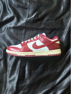 Nike Dunk Low PRM Vintage Team Red