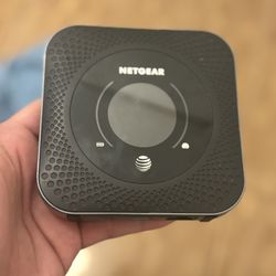 NETGEAR NIGHTHAWK LTE MOBILE HOTSPOT ROUTER MOBILE HOTSPOT