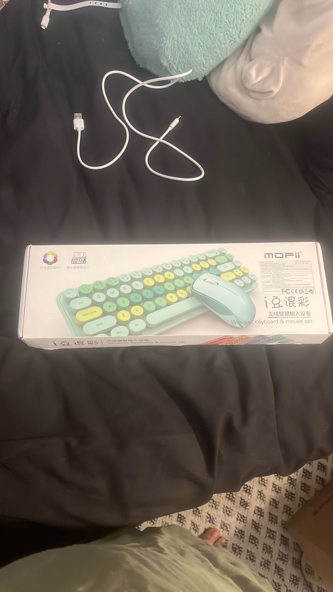 WIRELESS KEYBOARD \ MOUSE