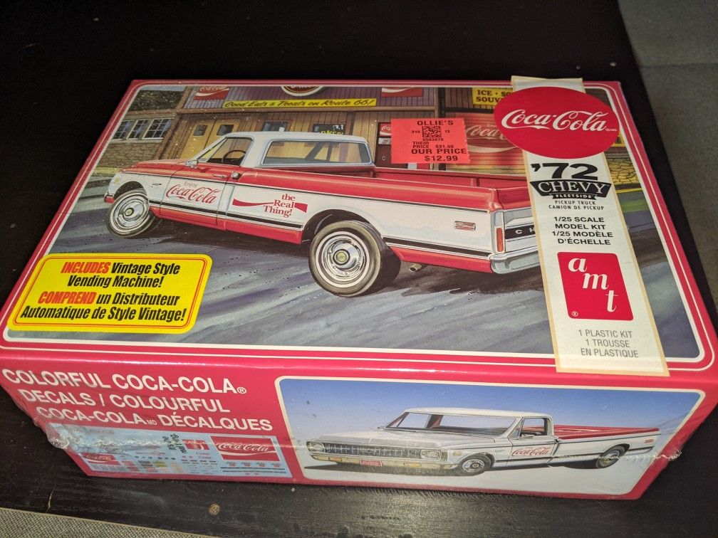 '72 Chevy Coca Cola Delivery 1/25 Model Truck Brand New amt (Level 3)