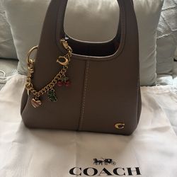 Coach Lana 23 