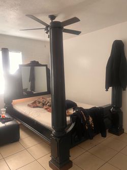 Queen size bed
