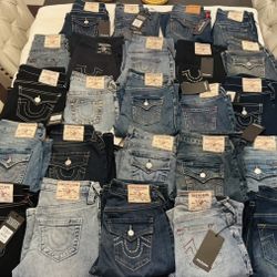 Women 24,25,26,27,28 True Religion Jeans