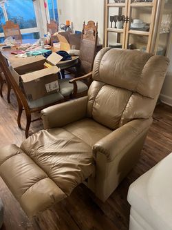 Leather recliner chair
