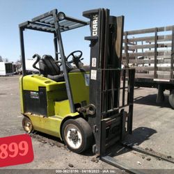 Selling a Fully Electric Forklift in excellent condition — perfect for warehouse 12.19