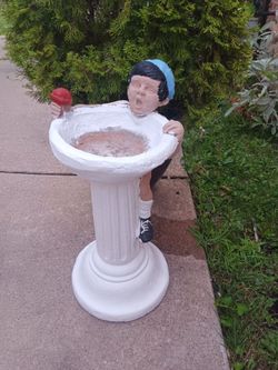 1975s Henry Studios Heavy Solid Concrete Boy with Ice cream Cone Outdoor Patio Birdbath