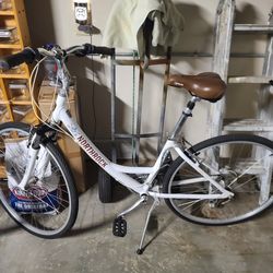 NorthRock Ladies Hybrid Bike 700c