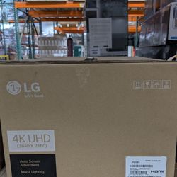 SAMSUNG 30-100" The Freestyle 2nd Gen with Gaming Hub FHD HDR Smart Portable Projector SP-LFF3CLAXXZA