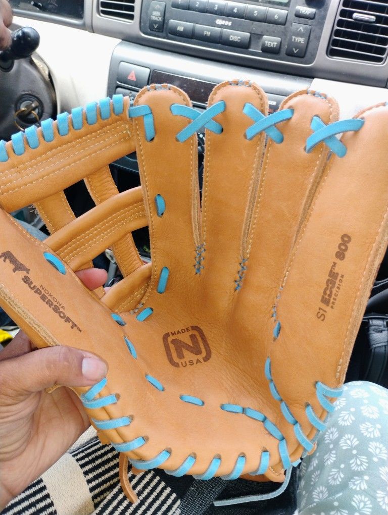Nokona Baseball Glove