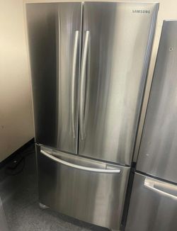 Samsung Stainless Steel 3-Door French Door Refrigerator with Twin Cooling