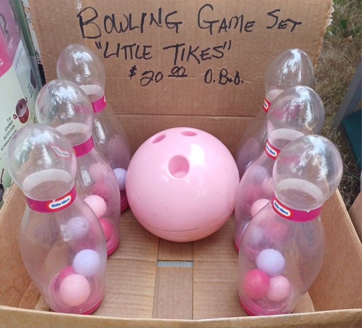 "Little Tikes" Mini Kids Bowling Set