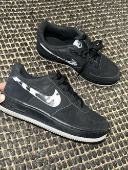 Men’s youth black and camo Air Force’s