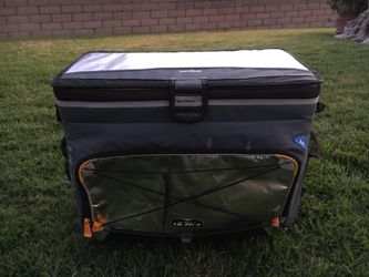 Arctic Zone Ice Cold ULTRA Performance Hardcore Zip-Free 40-Can Rolling  Cooler for Sale in Rancho Cucamonga, CA - OfferUp