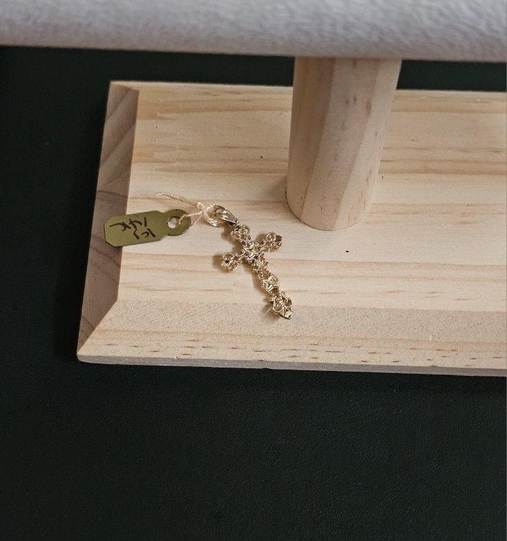 14k Gold Pendant