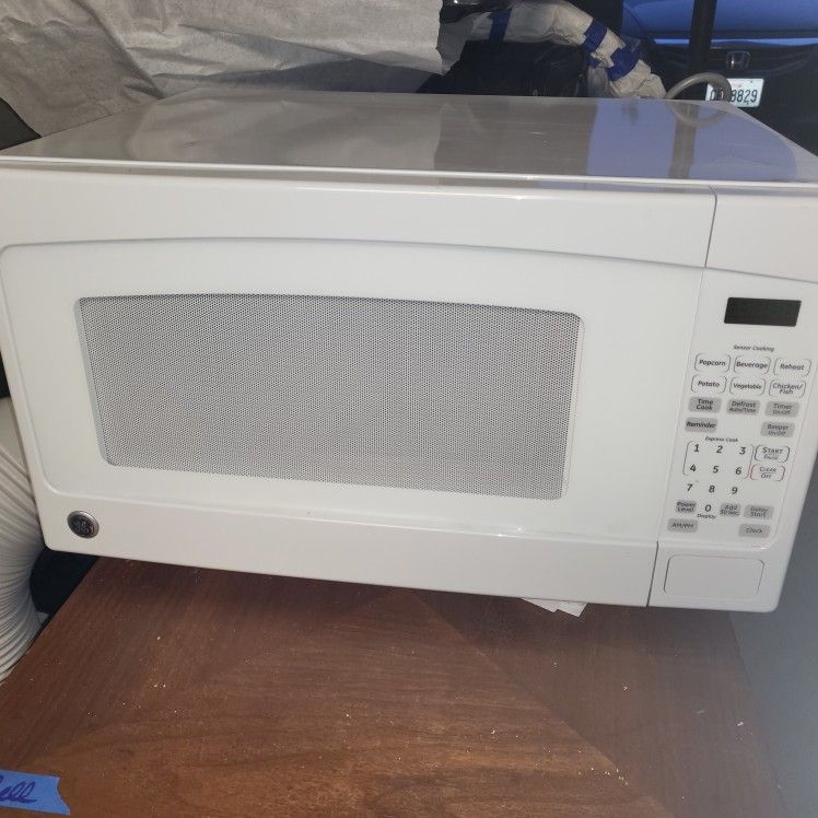 White Microwave, Large G. E. 