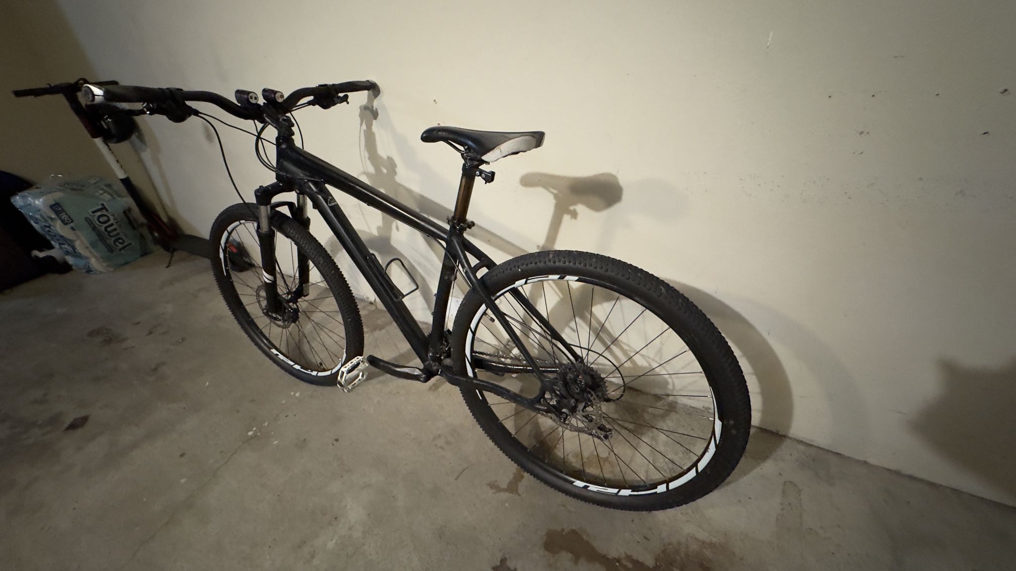 Specialized Rockhopper 29” Mountain bike