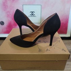 High Hills Close Shoes Black