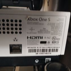X Box One S 