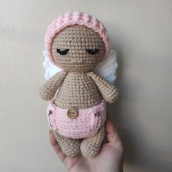 Angel Baby (IG: @nooshka_crochet)