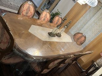 Michael Amini Dining Table With 8 Chairs 