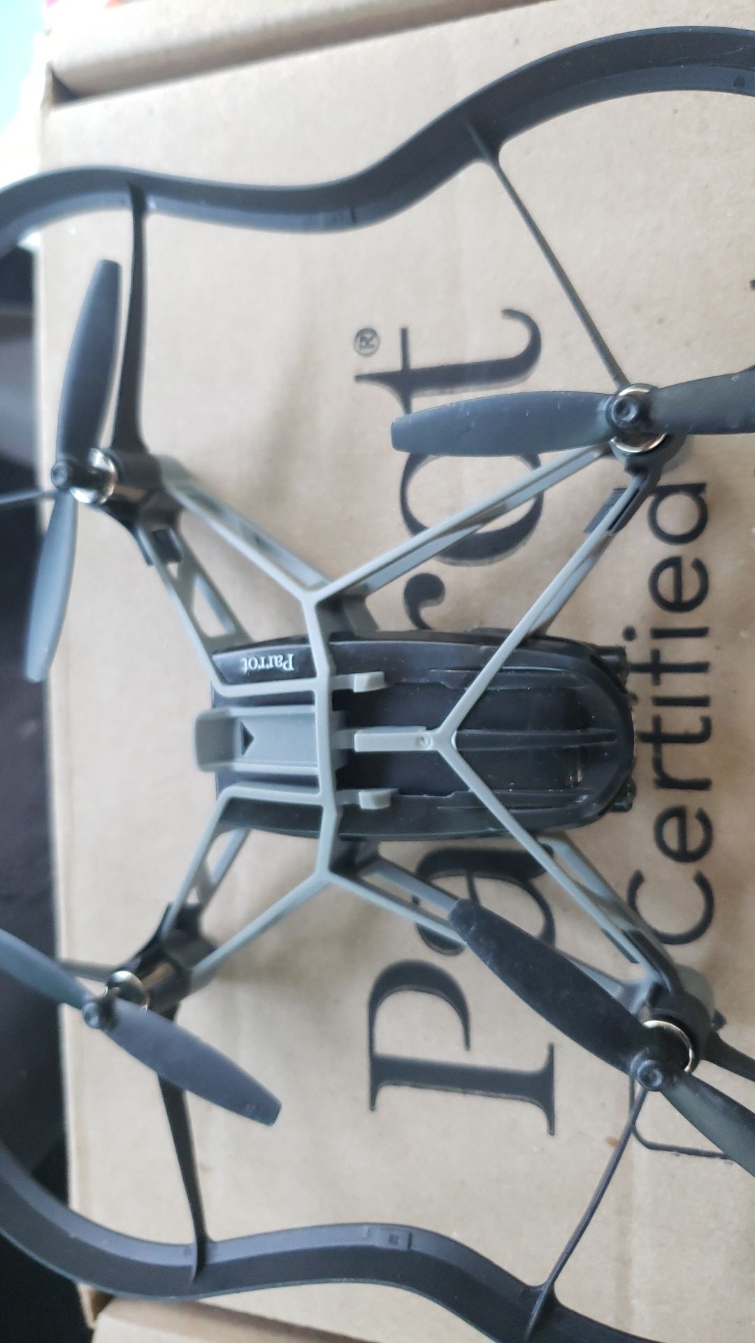 Parrot mini drone (S.W.A.T)