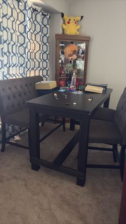 High top dinning table and chairs