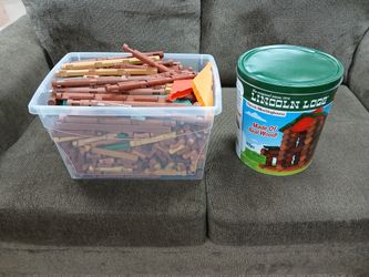 Random Lincoln Logs