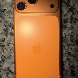 iPhone 17 pro max (unlocked sim) only 3 battery cycles