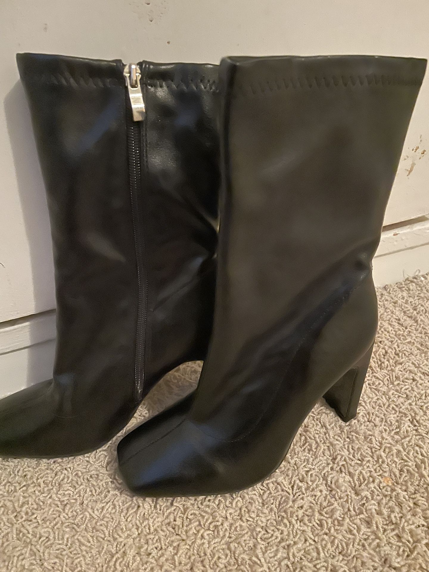Black Mid Heel Boots