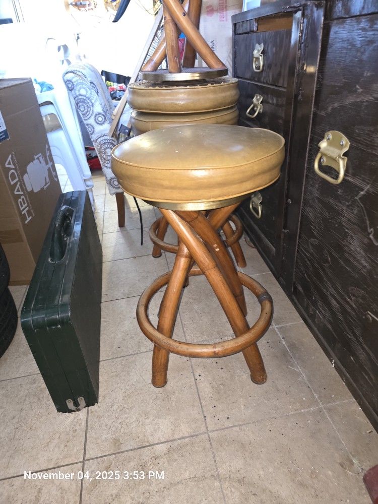 Stool Bar