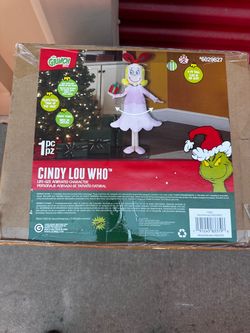 Grinch Cindy Lou Who Animated Figure 4ft