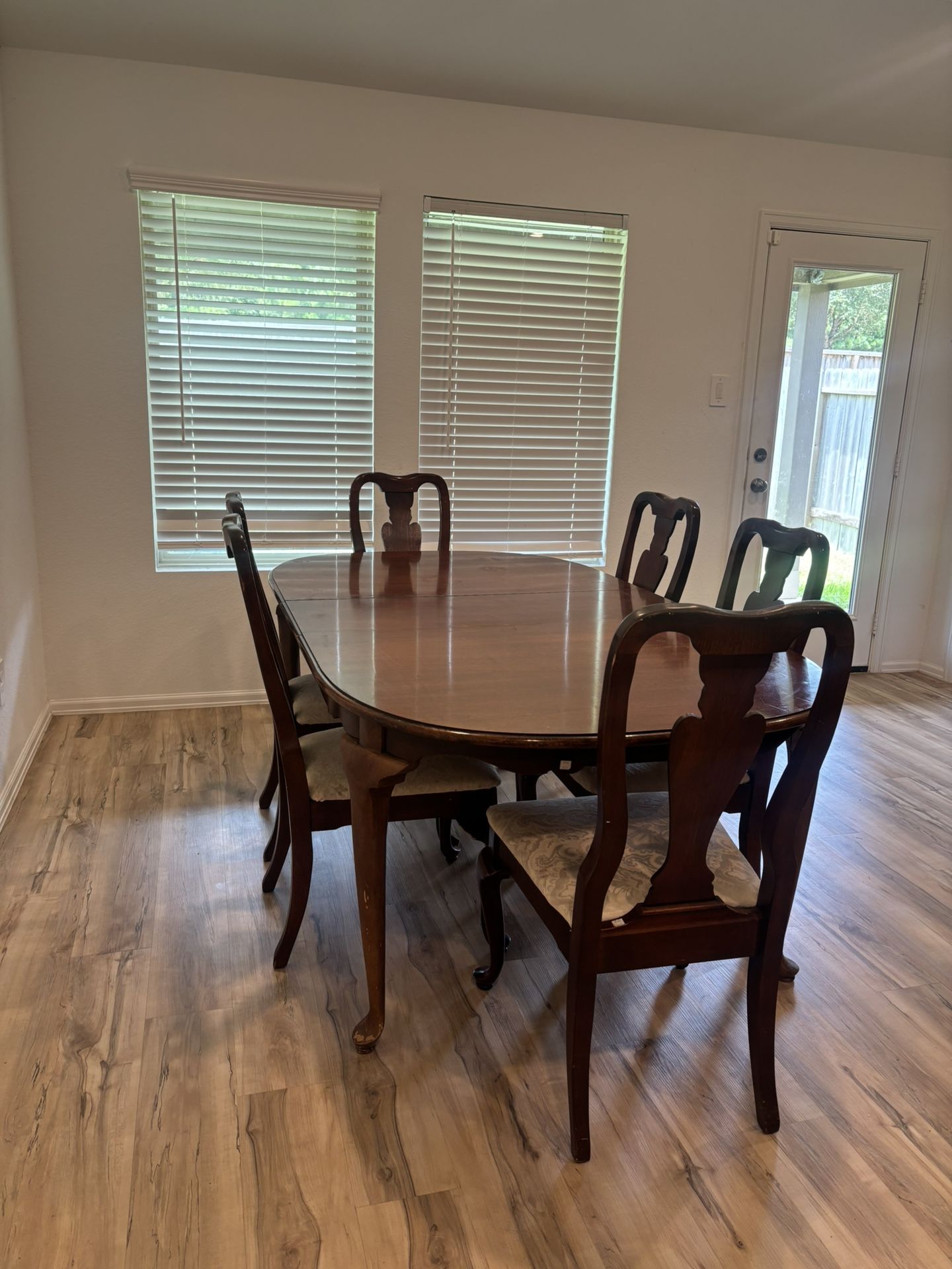 Dining Room/Kitchen Table