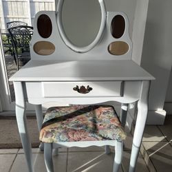 Makeup Vanity