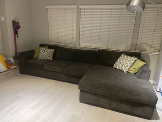 Sofa (living space)