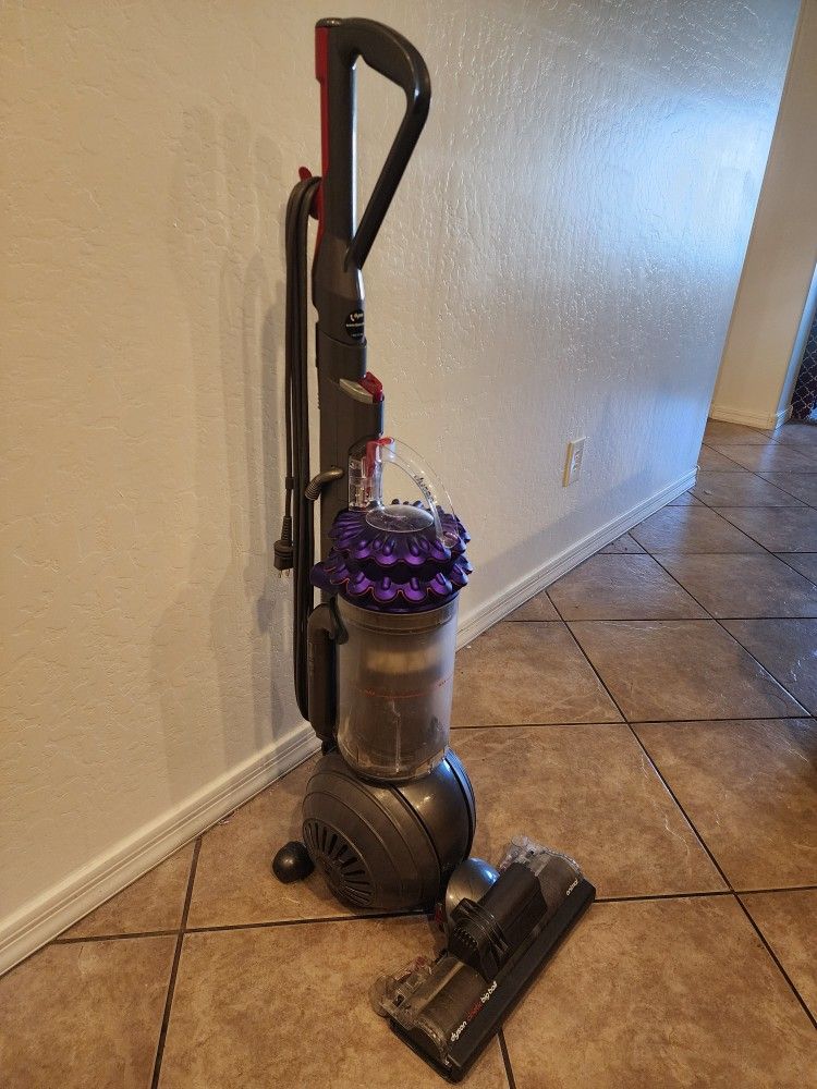 Dyson Cinetic Big Ball Animal Upright Vacuum