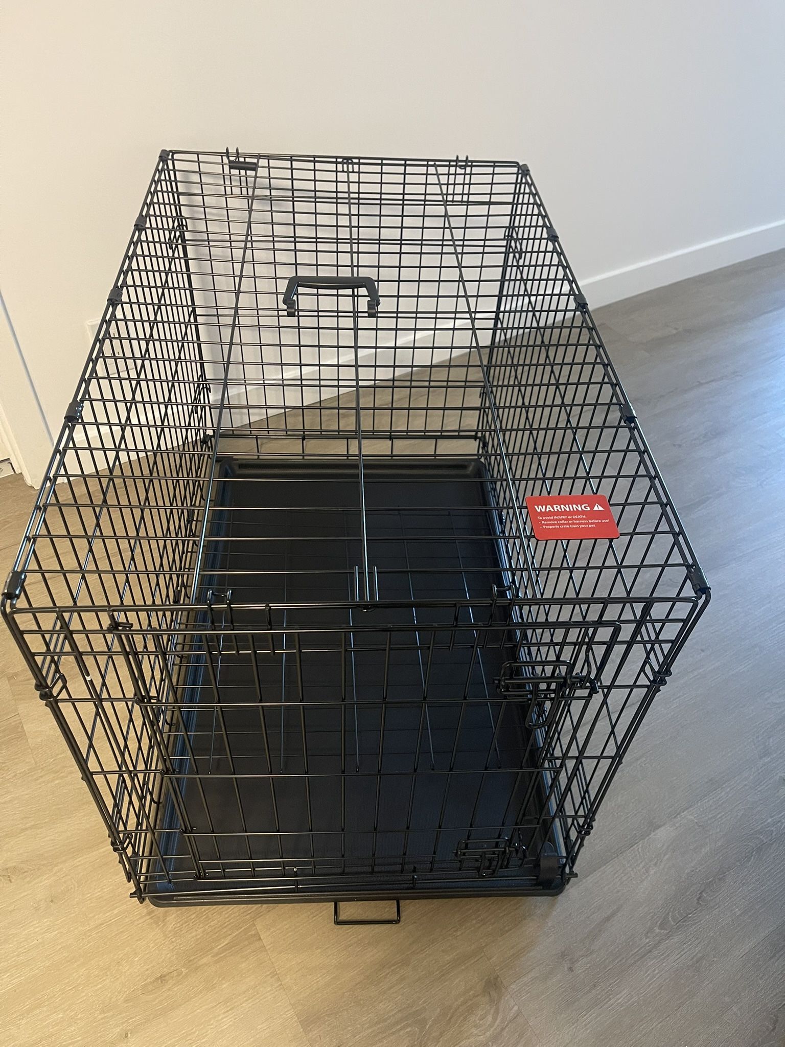 Brand New Unused 36' Dog/Cat Travel Crate with Divider