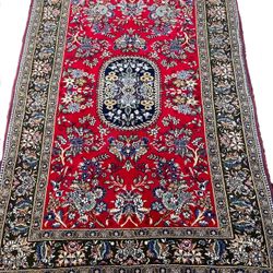 Qoum Persian Rug