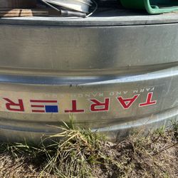 TARTER 8’x2’ ROUND GALVANIZED 700gal. Stock tank